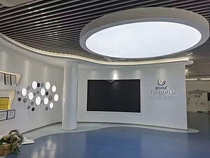 银河电力展厅中央品牌与屏幕空间
